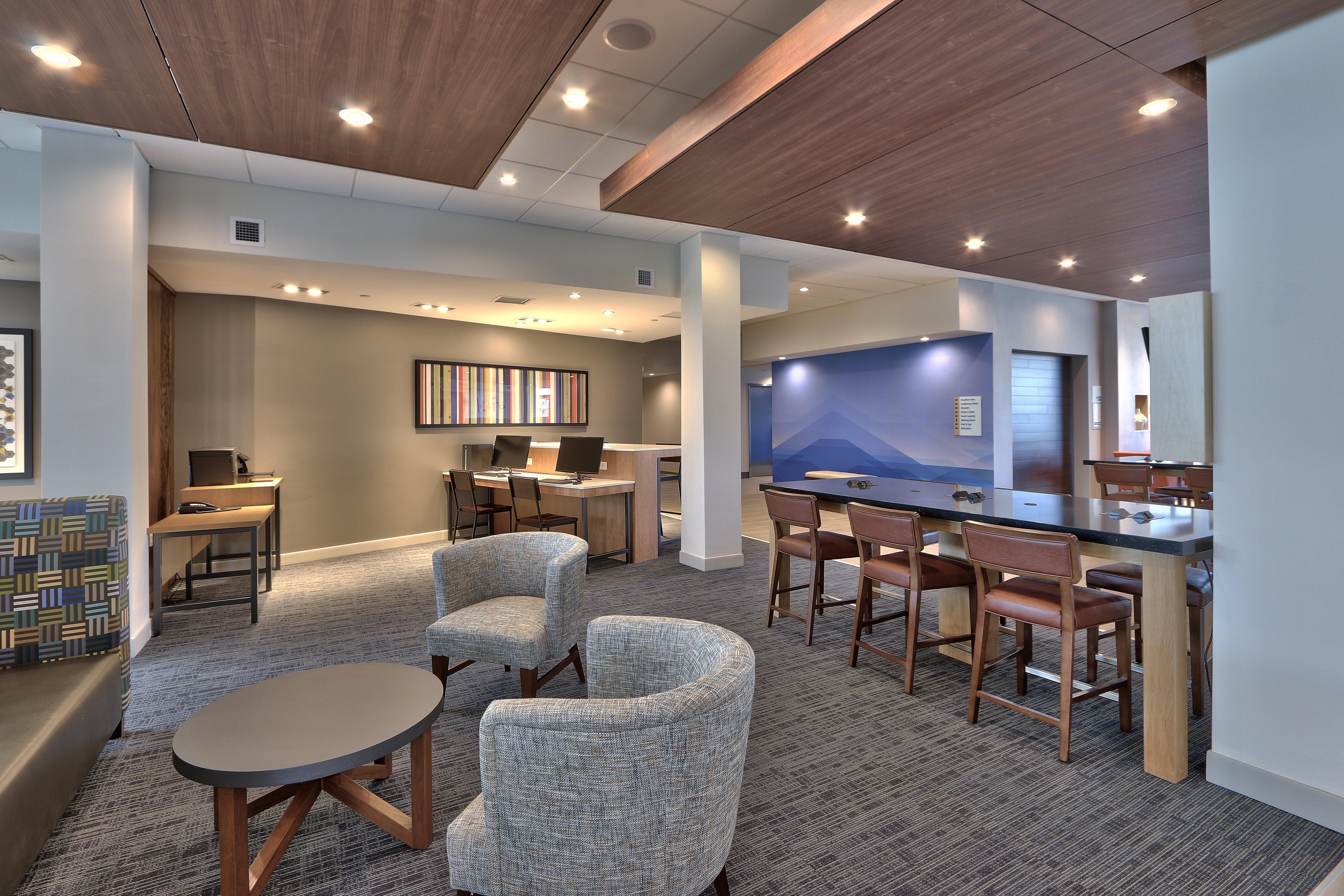 Holiday Inn Express & Suites - Roswell By Ihg Экстерьер фото