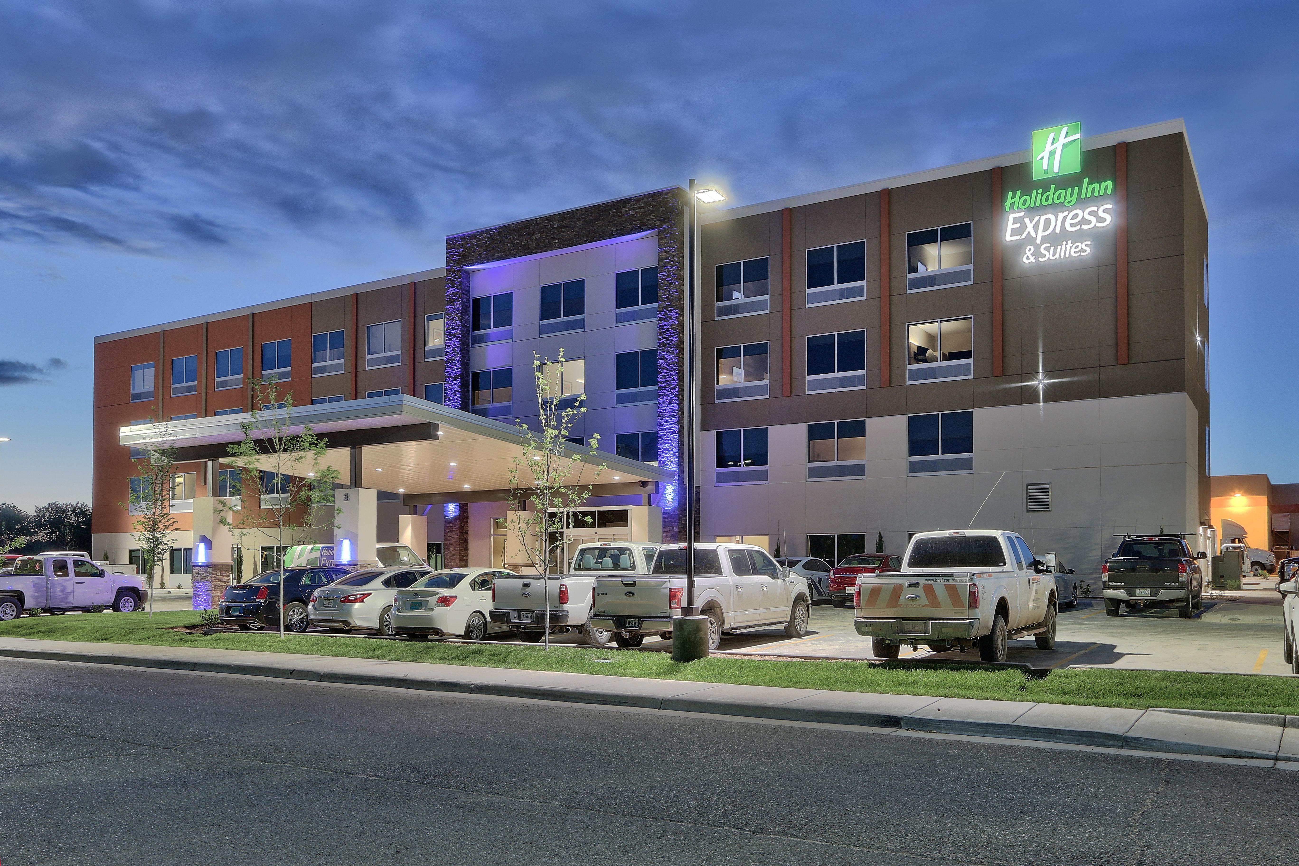 Holiday Inn Express & Suites - Roswell By Ihg Экстерьер фото