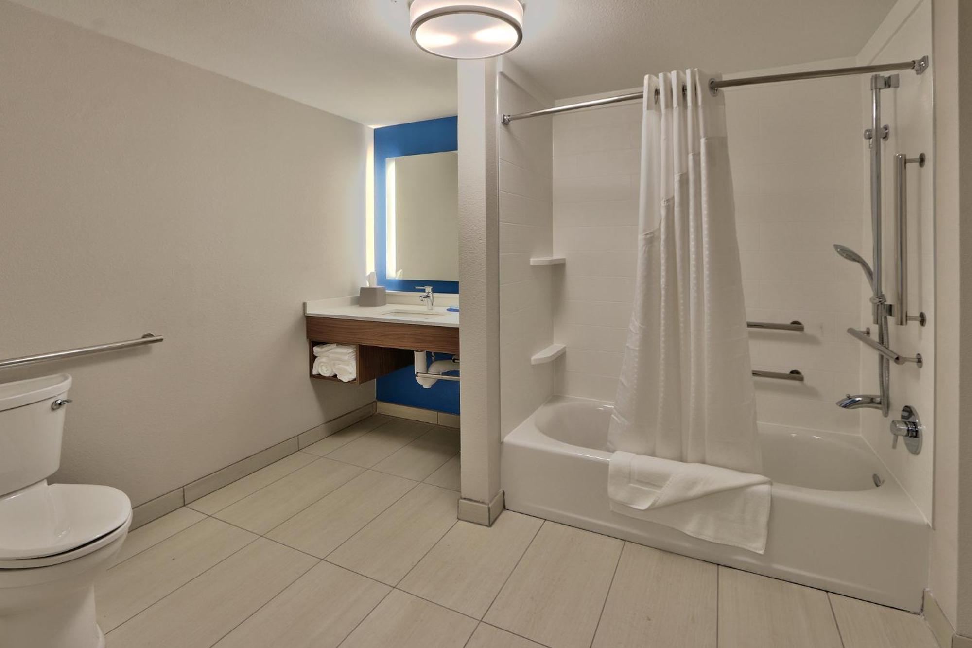 Holiday Inn Express & Suites - Roswell By Ihg Экстерьер фото